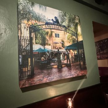French Quarter Bistro - Decor - French Near Me - Saint Thomas, Virgin Islands