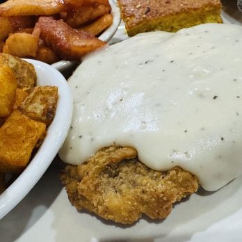 Mammy's Kitchen & Bar - Chicken Fried Steak w/ home fries and fried apples. - New American Near Me - Bardstown, Kentucky