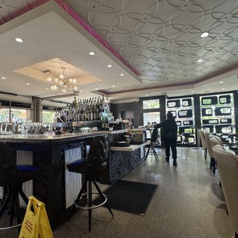 Bardot - Inside - New American Near Me - Claremont, California