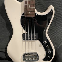G&L Fallout Tribute G&L Fallout Tribute