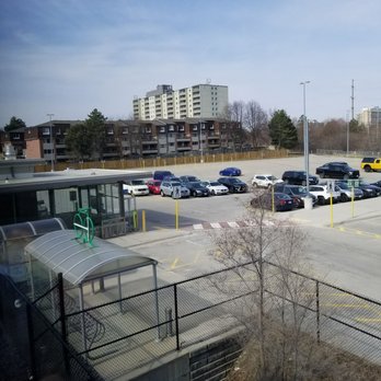 Clarkson GO Station - Outdoor parking - Public Transportation Near Me - Mississauga, Ontario Clarkson GO Station - Outdoor parking - Public Transportation Near Me - Mississauga, Ontario