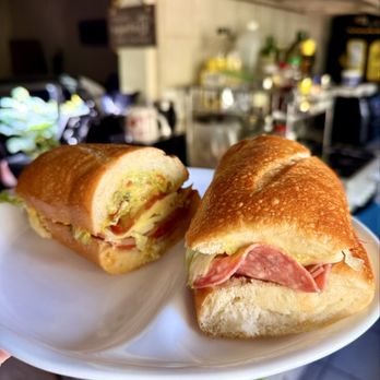 Bay Cities Italian Deli & Bakery photo 8