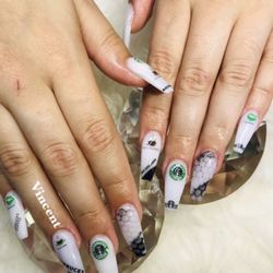 Lavish Lounge nails