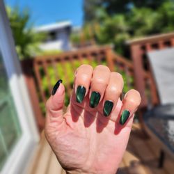 Lux Nails Lounge & Spa