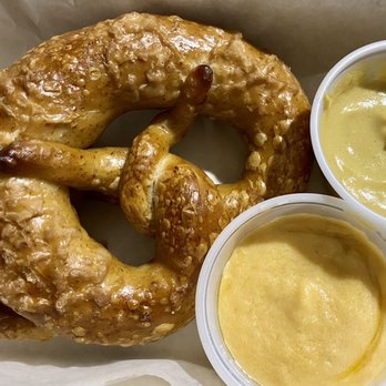 Burlington Beer Works - Pretzels with beer cheese and mustard - Brewpubs Near Me - Burlington, North Carolina Burlington Beer Works - Pretzels with beer cheese and mustard - Brewpubs Near Me - Burlington, North Carolina
