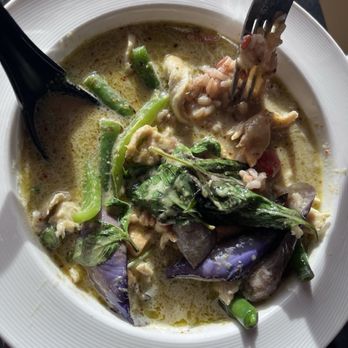 Vanda Thai - Green curry with chicken $14 - Thai Near Me - Walnut Creek, California Vanda Thai - Green curry with chicken $14 - Thai Near Me - Walnut Creek, California