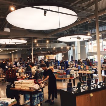 Barnes & Noble - I love the large lights and open(er) floor plan - Coffee & Tea Near Me - Folsom, California Barnes & Noble - I love the large lights and open(er) floor plan - Coffee & Tea Near Me - Folsom, California