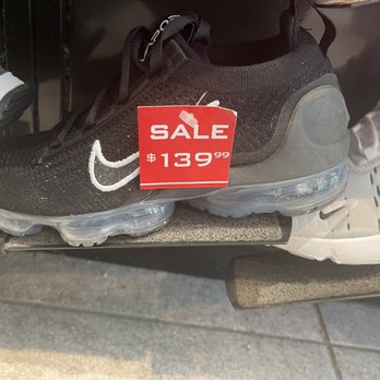 Foot Locker - I have this shoe - Shoe Stores Near Me - Honolulu, Hawaii Foot Locker - I have this shoe - Shoe Stores Near Me - Honolulu, Hawaii