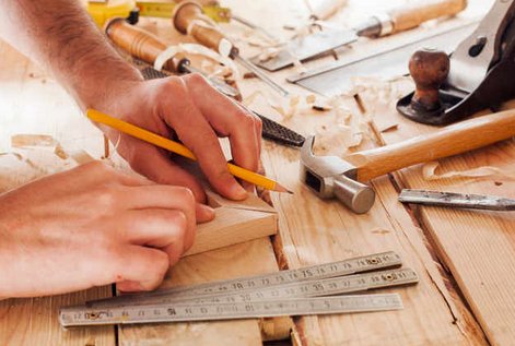 An Advanced Roof Logo