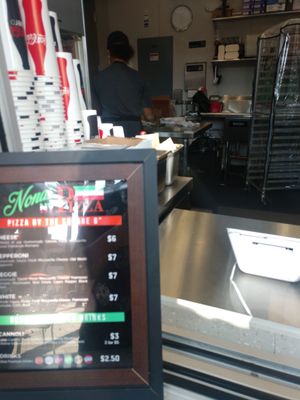 Nona's NY Pizza by null