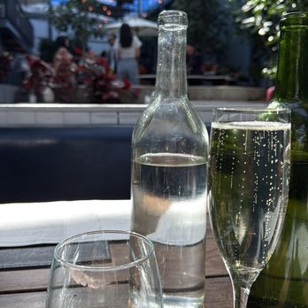 Faubourg Montclair - Patio seating - French Near Me - Montclair, New Jersey