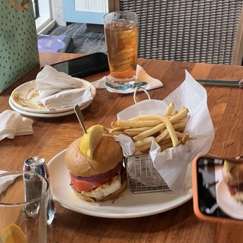 Banana Boat - GRILLED MAHI SANDWICHPineapple Habañero Slaw, Mojo Spice, Toasted Sweet Roll Cooked to perfection. - Lounges Near Me - Boynton Beach, Florida