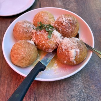 Paesanos - Bocce Balls - Italian Near Me - Elk Grove, California