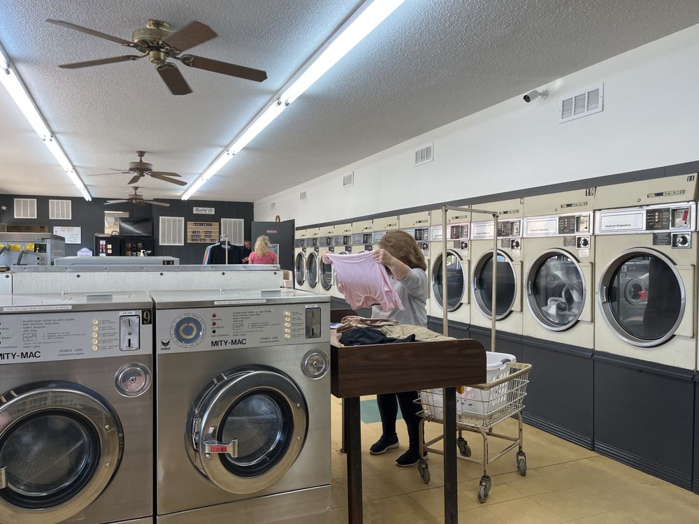 SUDS LAUNDROMAT Updated September 2024 70 S Main St, Ellijay
