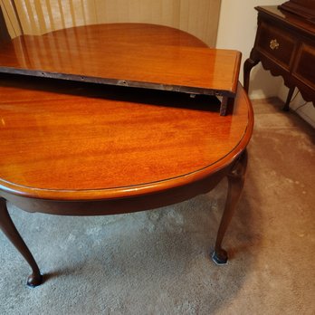 Sunshine Acres Thrift Store - Queen Anne Dining Table with table leaf - Thrift Stores Near Me - Apache Junction, Arizona