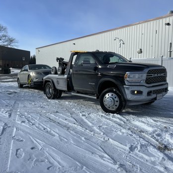 Limitless Towing - Towing Near Me - Elgin, Illinois Limitless Towing - Towing Near Me - Elgin, Illinois