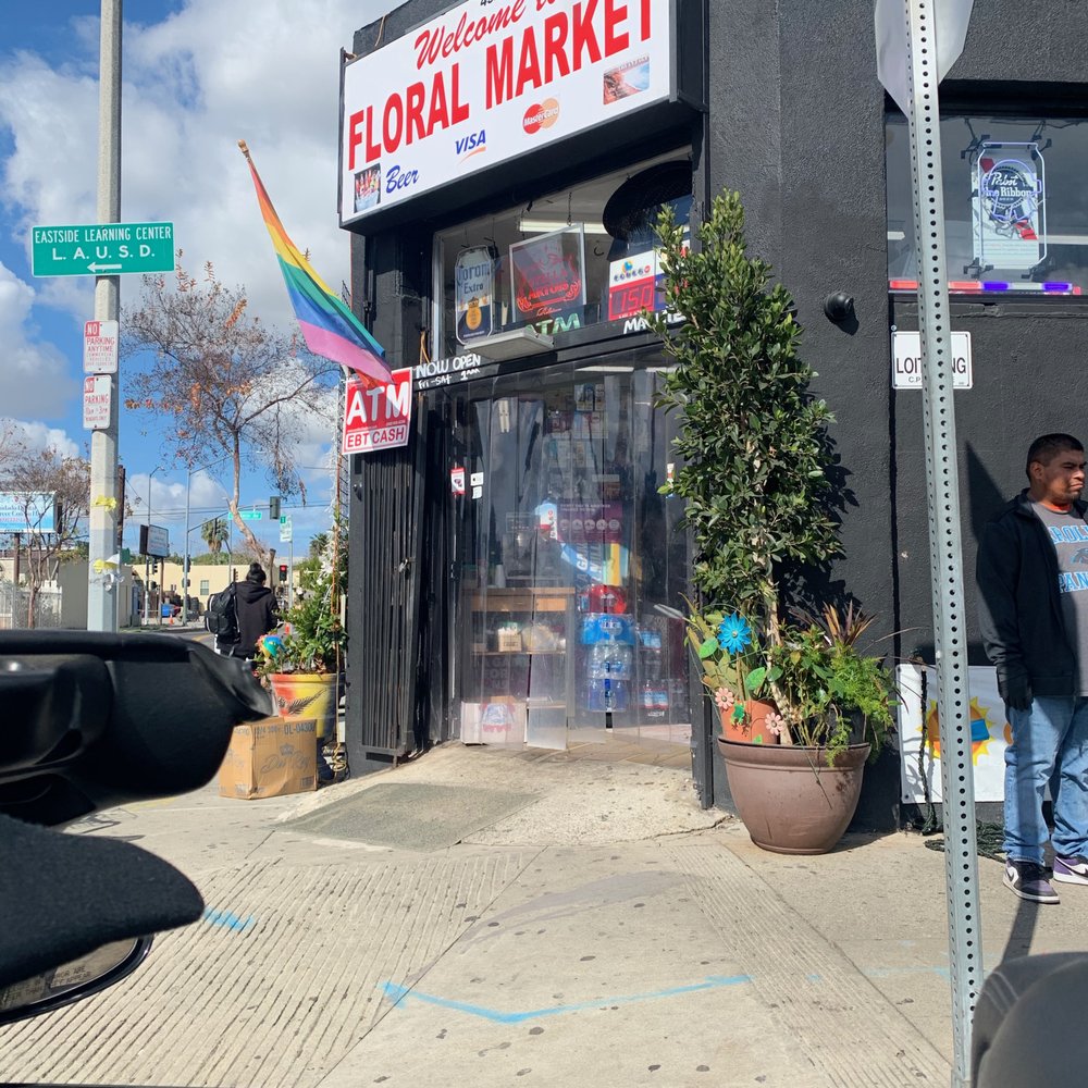 Floral Market - Floral Market at the busy corner of Floral and Sydney. - Grocery Near Me - Los Angeles, California