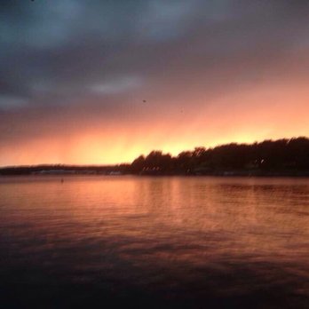 Safe Harbor Harbors View - Dinner with a sunset view! - Marinas Near Me - Afton, Oklahoma