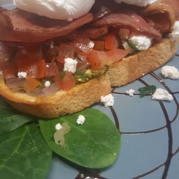 Frankee + Co - Cafes Near Me - Springwood, QLD