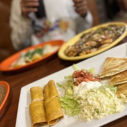 Jalisco Mexican Restaurant - App platter