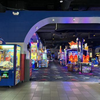 Boomers Irvine - Amusement Parks Near Me - Irvine, California