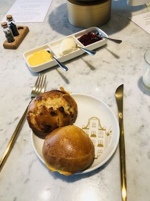 Grand Café Krasnapolsky by null