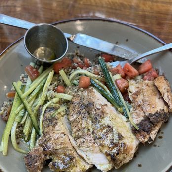 Knotty Deck Kitchen & Bar - Bars Near Me - Austin, Texas