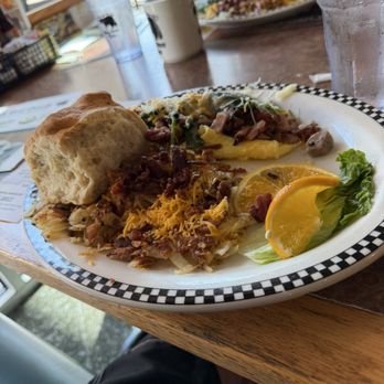 Black Bear Diner Sugar Land - Joes Hobo Omlette - Breakfast & Brunch Near Me - Sugar Land, Texas