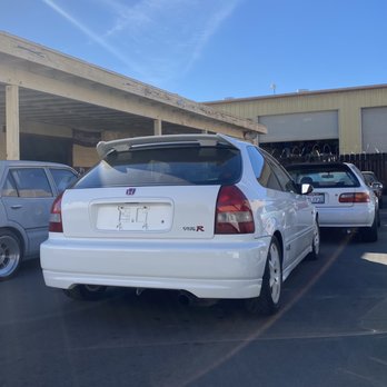 Cartune Auto Repair - employee's cars and customer cars. - Auto Repair Near Me - San Diego, California Cartune Auto Repair - employee's cars and customer cars. - Auto Repair Near Me - San Diego, California