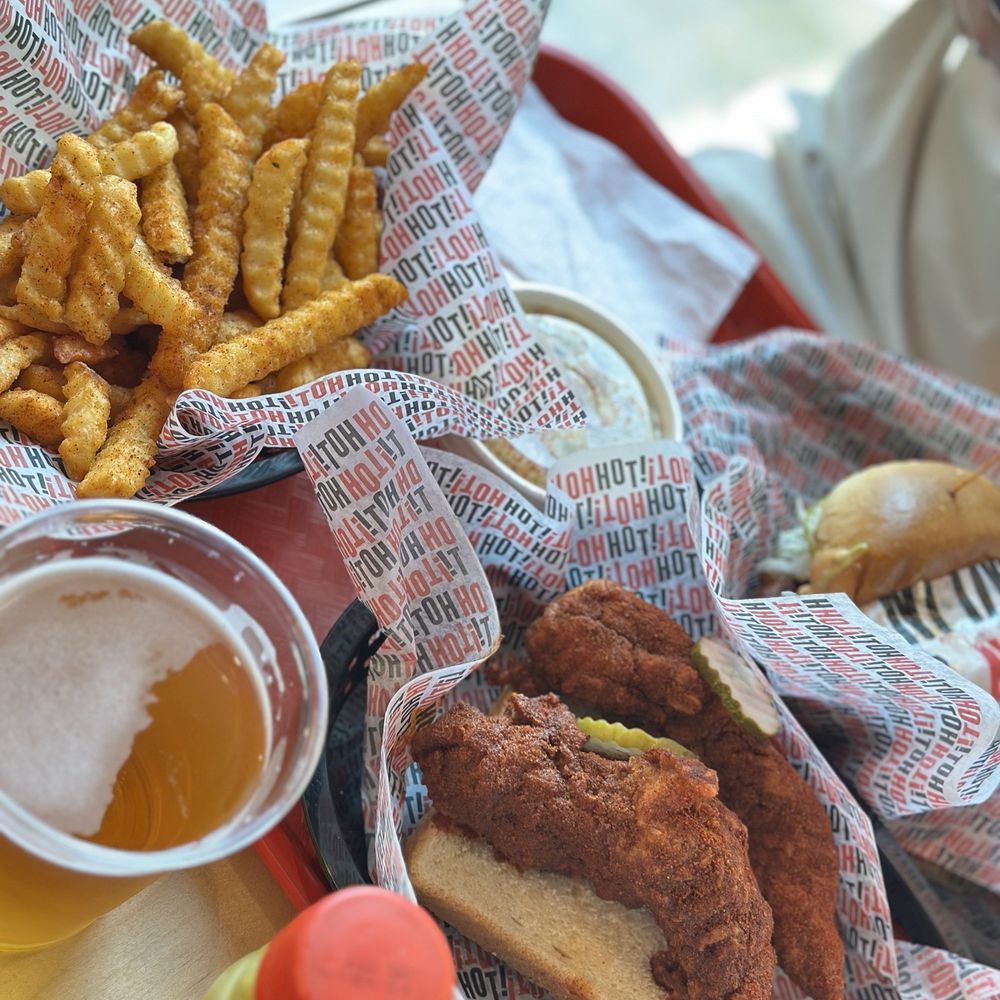 Howlin' Ray's - Fries, Beer, and Tenders IG: @ammysalamii - Southern Near Me - Pasadena, California Howlin' Ray's - Fries, Beer, and Tenders IG: @ammysalamii - Southern Near Me - Pasadena, California