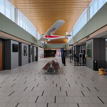 Wings Airport Cafe - Inside - Cafes Near Me - Brainerd, Minnesota