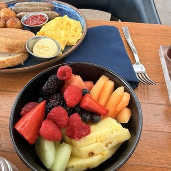Lorea - Season fruit and berries - Seafood Near Me - Huntington Beach, California Lorea - Season fruit and berries - Seafood Near Me - Huntington Beach, California