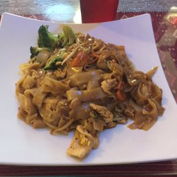 Pad see ew with chicken was very good but needed more broccoli! Pad see ew with chicken was very good but needed more broccoli!