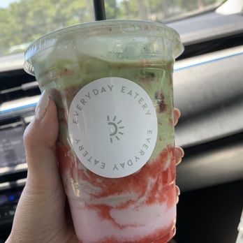 Everyday Eatery - Strawberry Matcha Latte - Cafes Near Me - Irvine, California Everyday Eatery - Strawberry Matcha Latte - Cafes Near Me - Irvine, California
