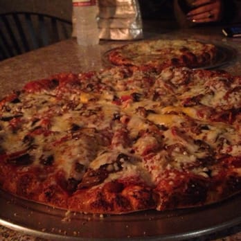 Uncle Tony's - Pepperoni mushroom - Italian Near Me - Valley Glen, California