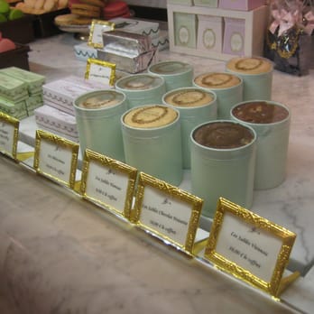 Ladurée - Patisserie/Cake Shop Near Me - Paris, 75 Ladurée - Patisserie/Cake Shop Near Me - Paris, 75