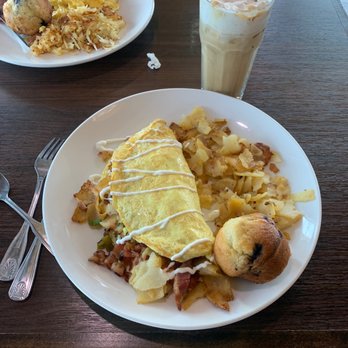 Broken Yolk Cafe - Rancher omelet - Breakfast & Brunch Near Me - Spring, Texas
