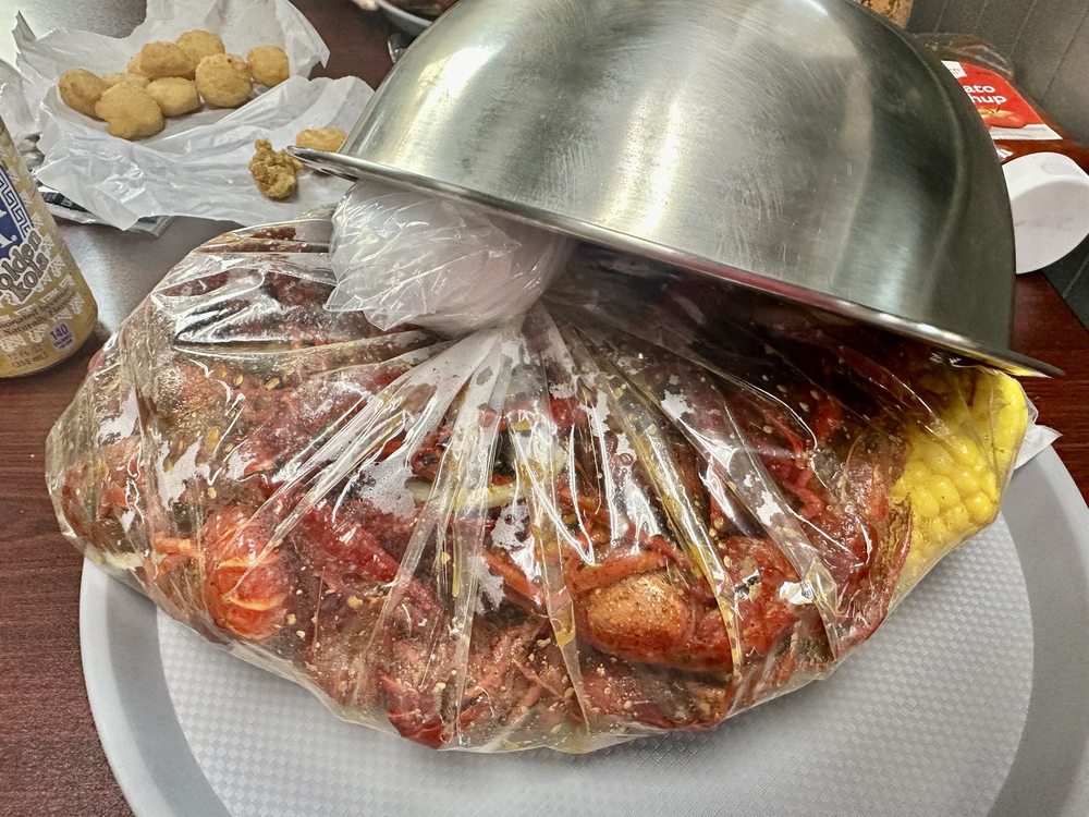 Food from Ellis Seafood
