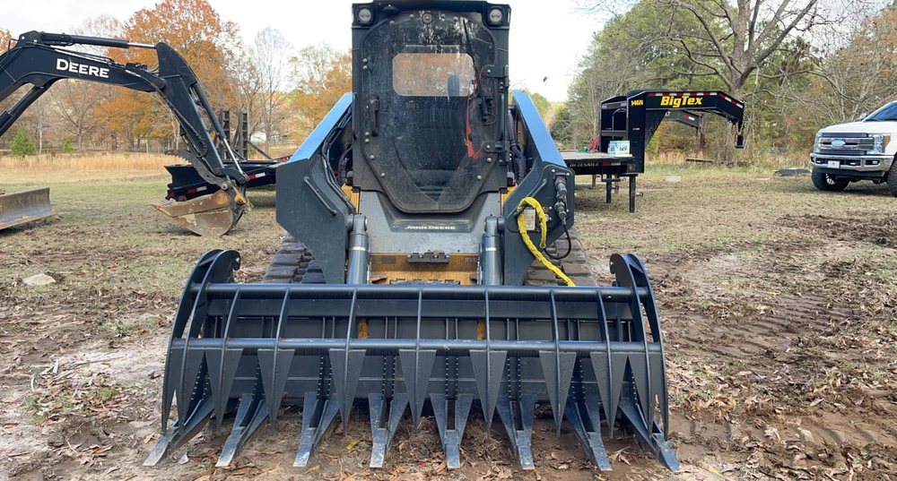 Kellys Clearing - tree service in Evans, GA