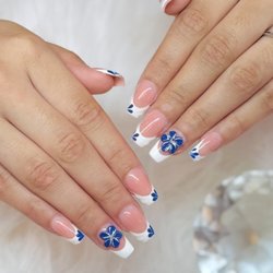 Pewaukee Nails