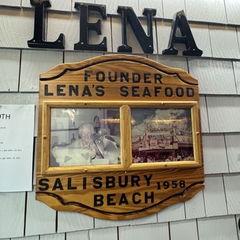 Lena's Seafood - Seafood Near Me - Salisbury, Massachusetts