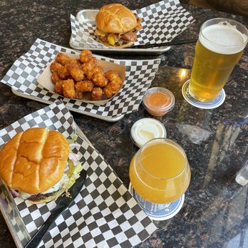 Rustwater Kitchen & Taproom - Beer Bar Near Me - Fairfield, California