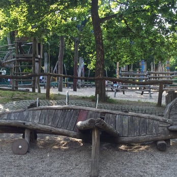 pipi langstrumpf spielplatz - Playgrounds Near Me - Berlin, BE