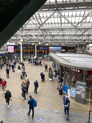 Edinburgh Waverley by null