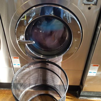 SpinCycle Laundry Lounge - Washing the dirtys - Laundromat Near Me - South Gate, California