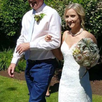 Flower Friends - My bouquet was one of my favorites she did.. we got creative and used a deer antler as the handle! :) - Florists Near Me Flower Friends - My bouquet was one of my favorites she did.. we got creative and used a deer antler as the handle! :) - Florists Near Me