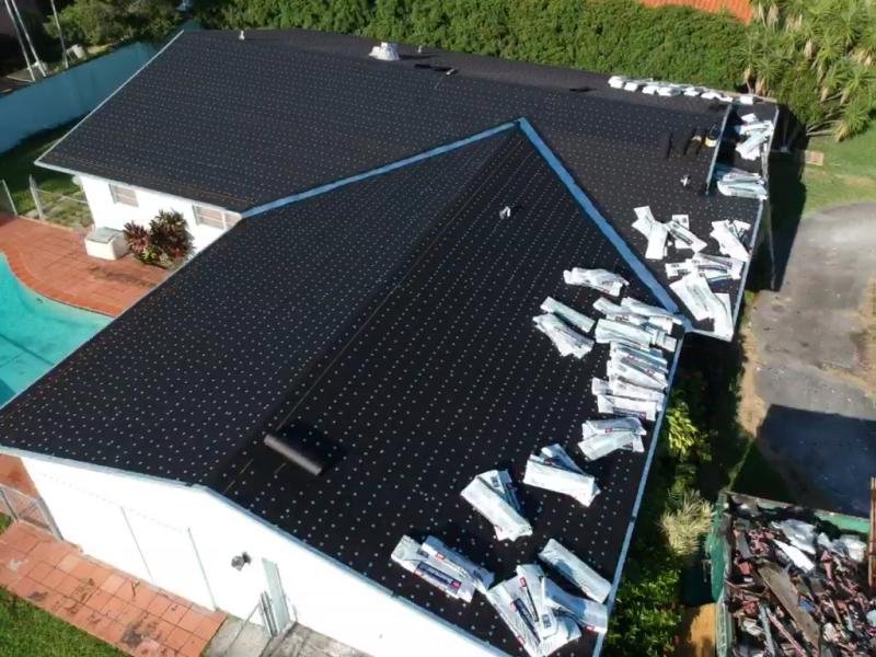 Slide of J&E construction