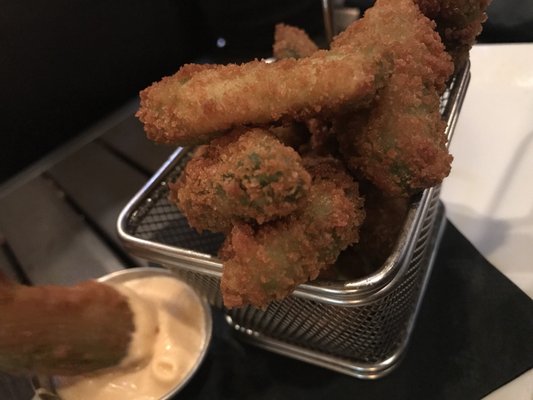 L'Gros Luxe Québec by null