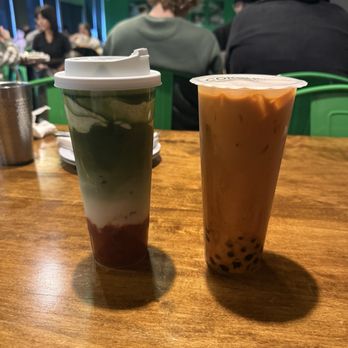 Corner 17 - Thai tea and strawberry matcha - Chinese Near Me - Saint Louis, Missouri