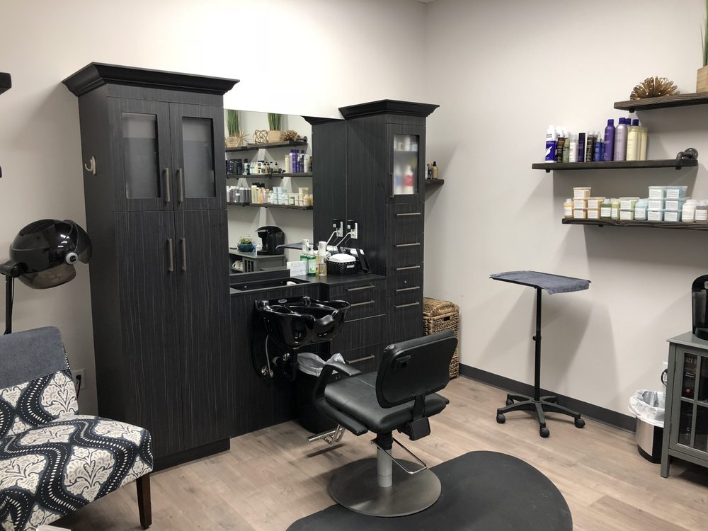 TRACI DELARCO TRIM STUDIO Updated June 2024 44 Photos 7774